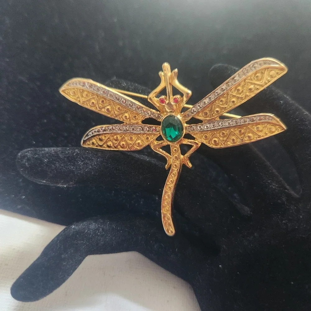 Vintage Gold Tone‎ Dragonfly Brooch Green Emerald Red Ruby Rhinestone Pin 2.5